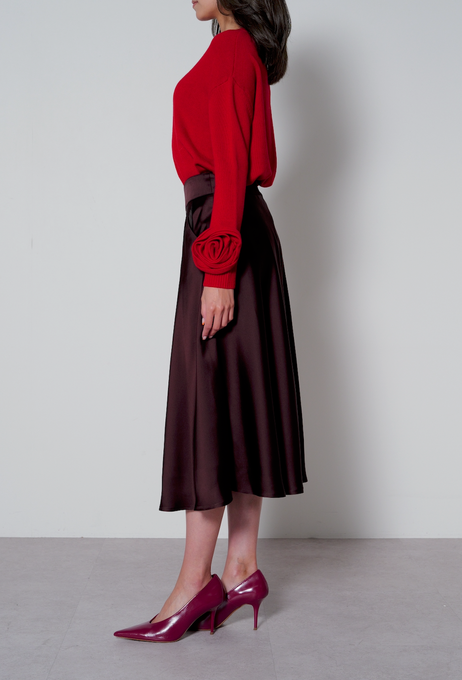 【25AW商品-25358075】フラワーモチーフスリーブプルオーバー