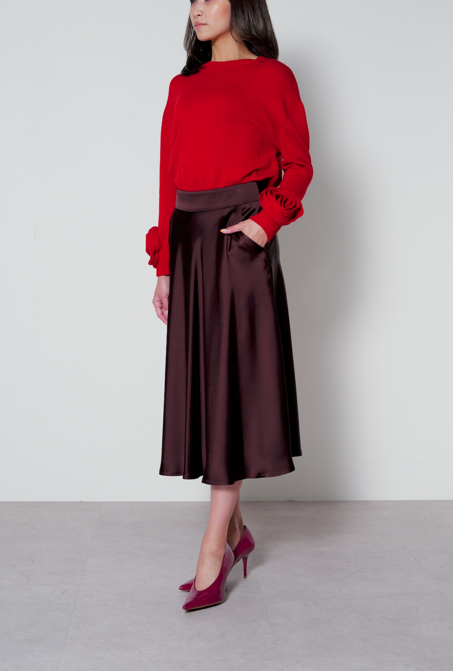 【25AW商品-25358075】フラワーモチーフスリーブプルオーバー