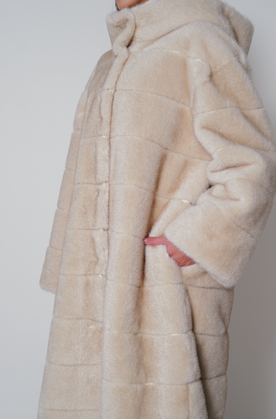 【25AW商品-25151013】フェイクミンク横接ぎコート