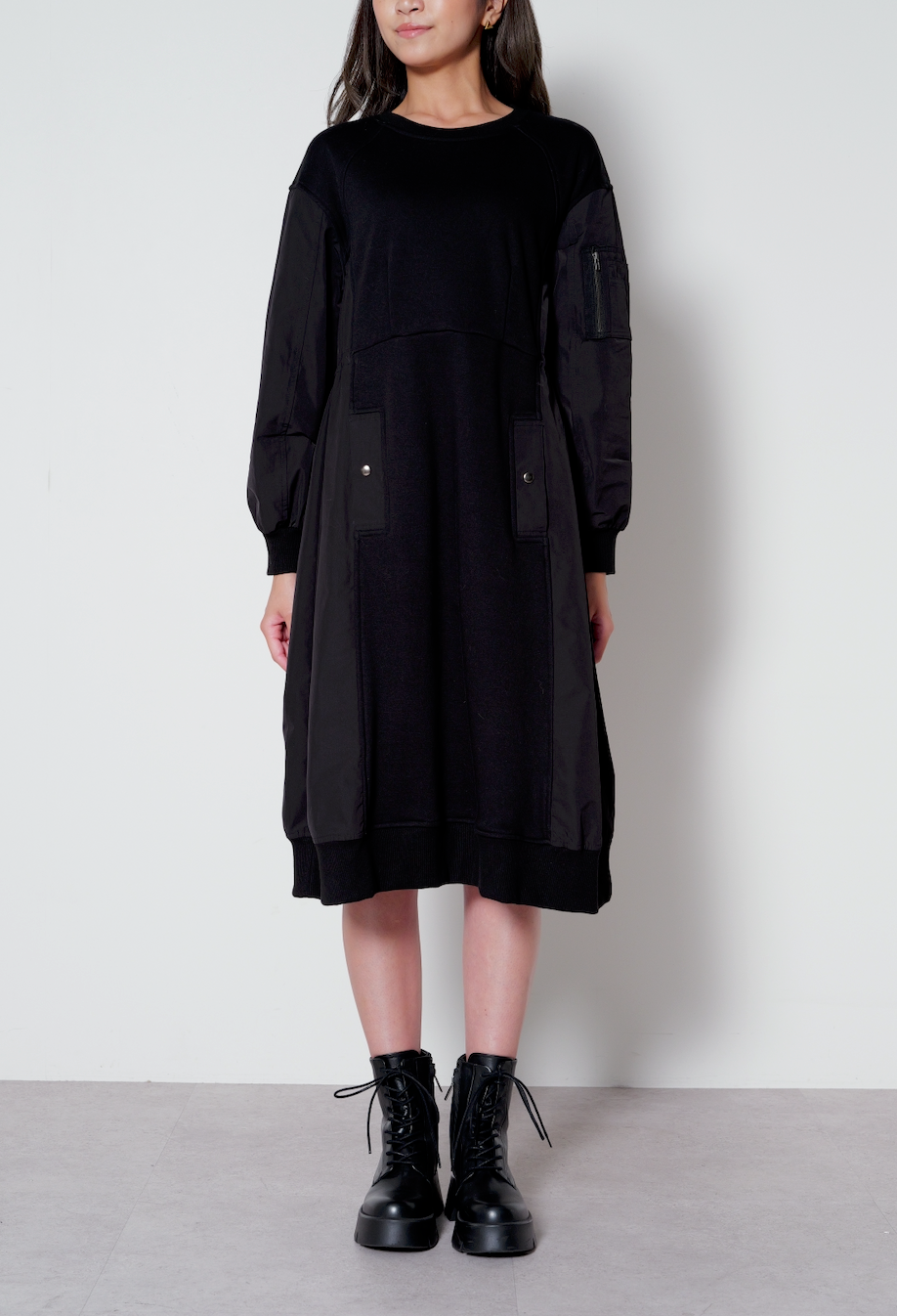 【25AW商品-25856003】裏ファー加工スウェット、タフタコンビワンピース