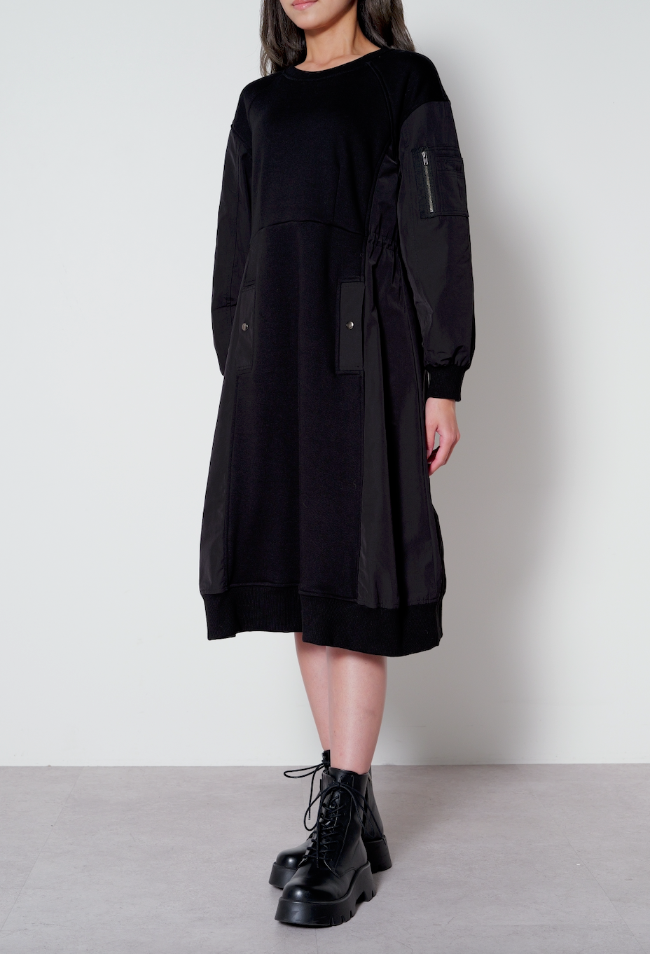 【25AW商品-25856003】裏ファー加工スウェット、タフタコンビワンピース