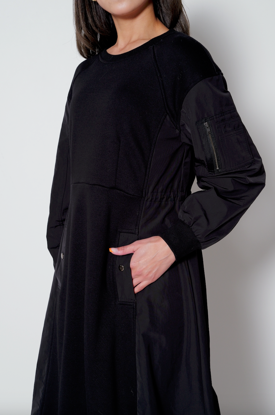 【25AW商品-25856003】裏ファー加工スウェット、タフタコンビワンピース