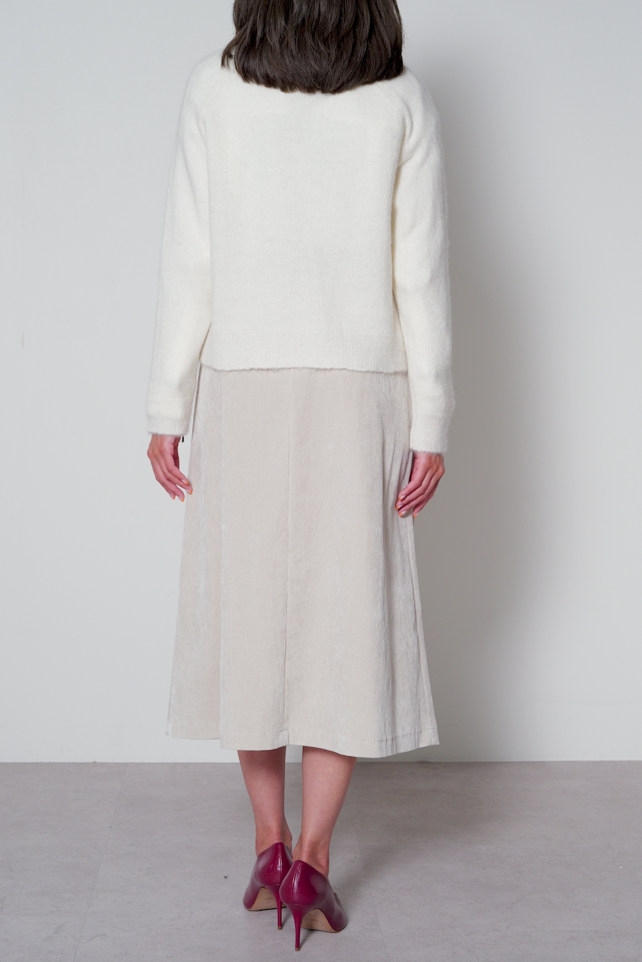 【25AW商品-25358069】ベビーアルパカ フラワー刺繍カーディガン