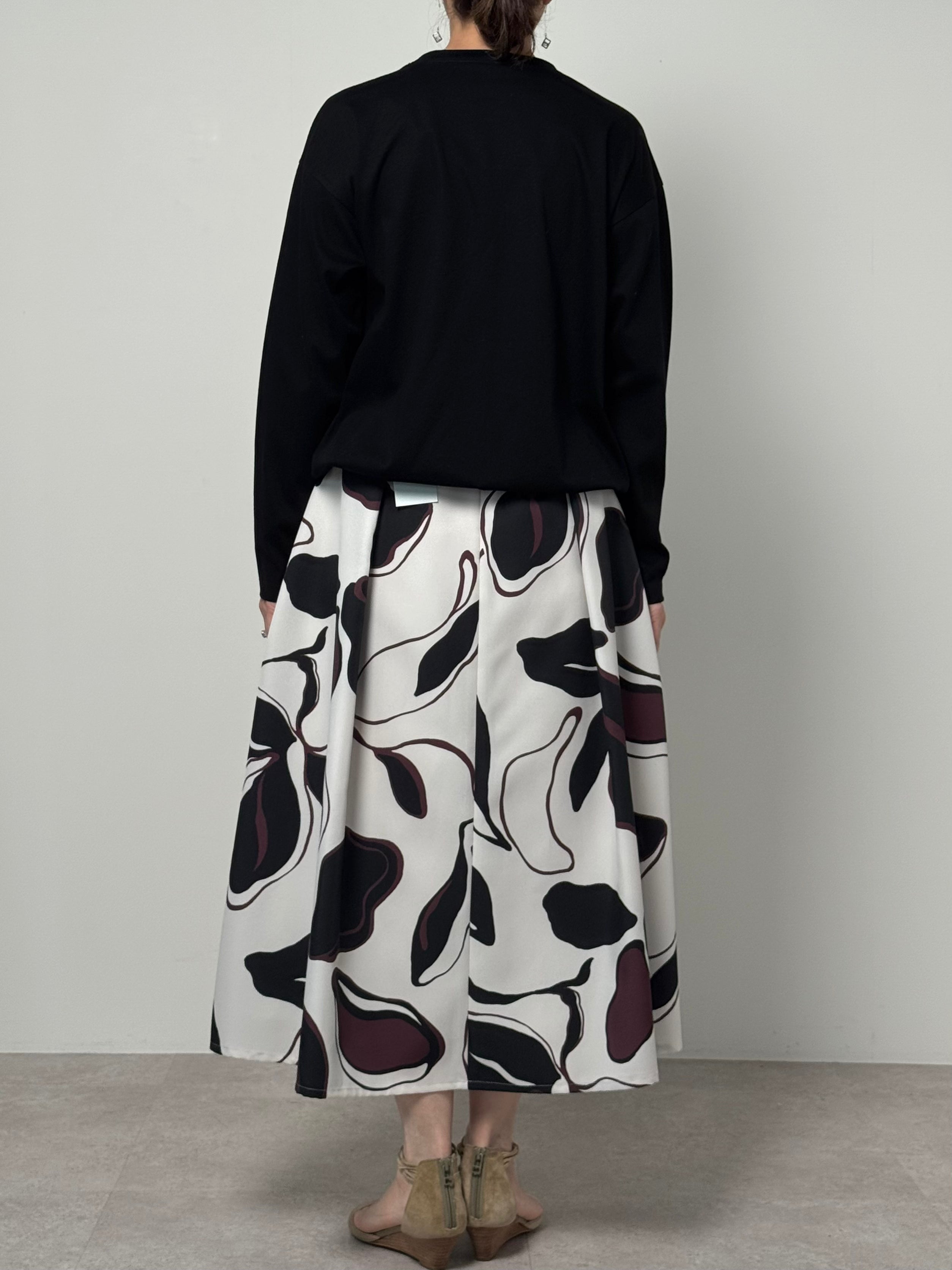 【25AW商品-25142000】ビッグフラワープリントスカート