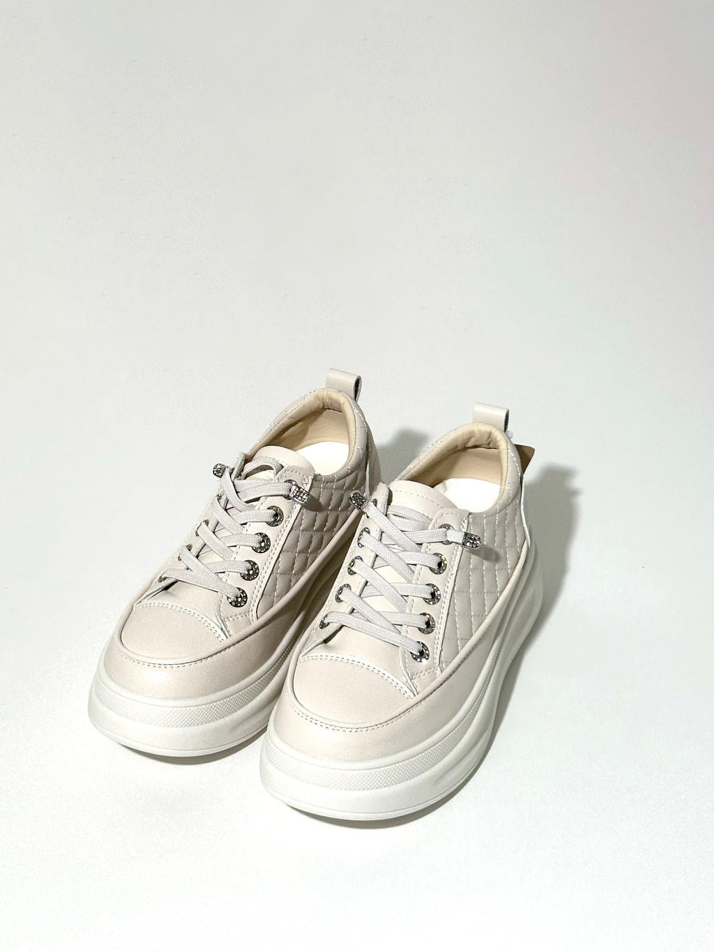 【995399001】キルティングスニーカー
