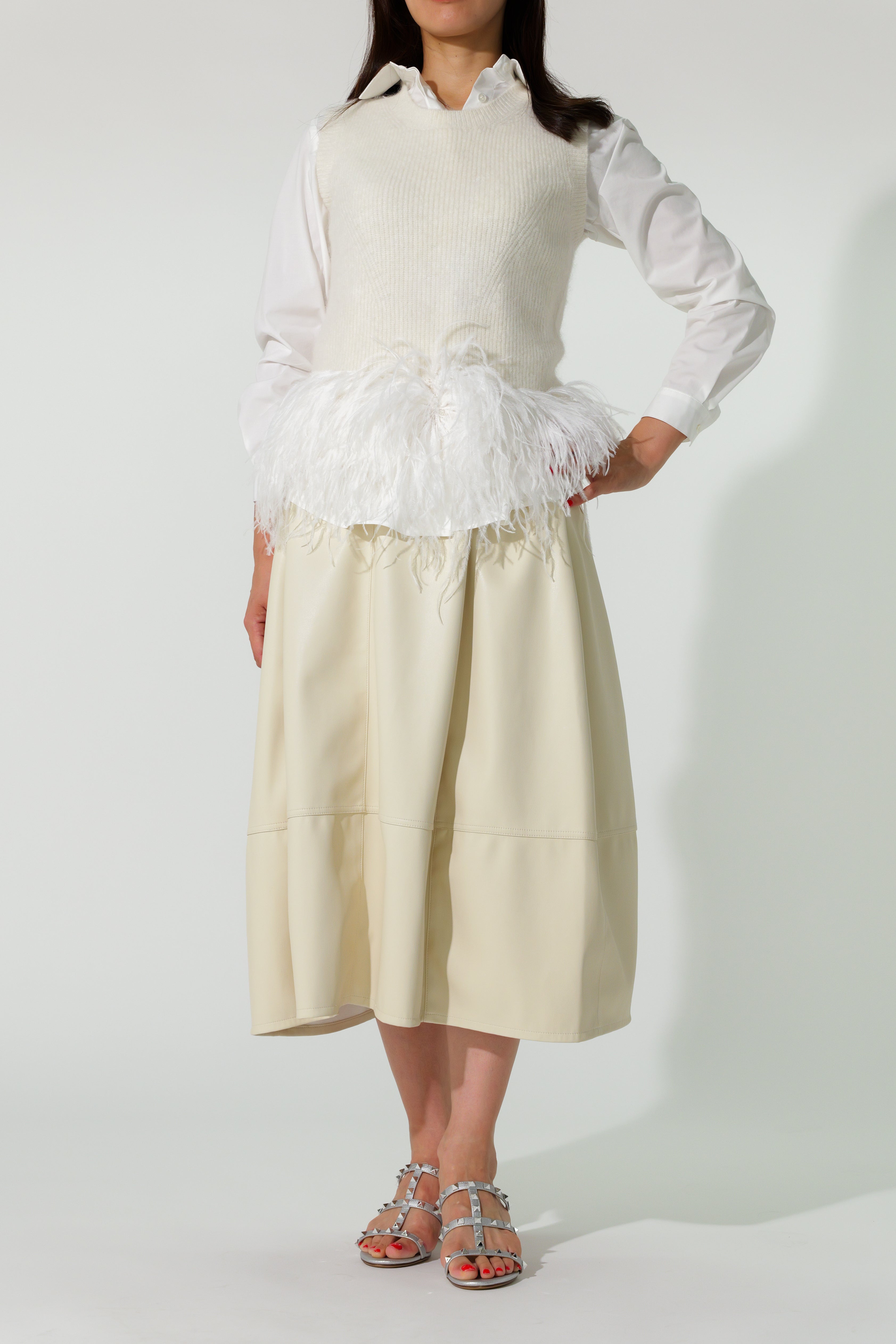 【24AW商品-24358052】フェザー付きクルーベスト