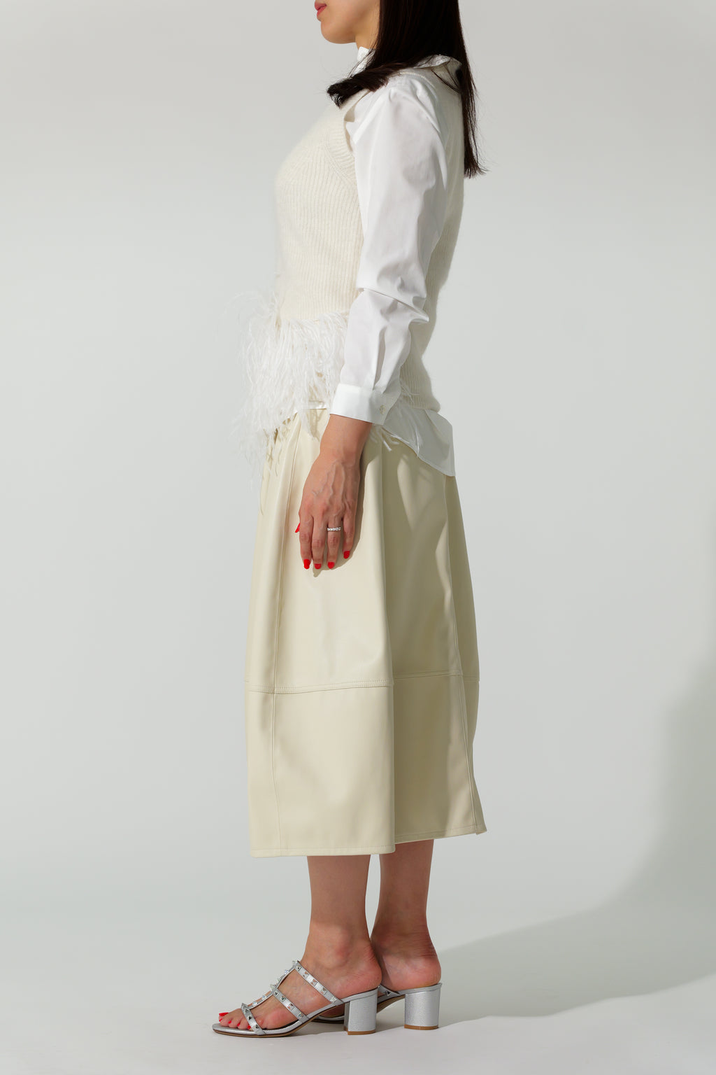 【24AW商品-24358052】フェザー付きクルーベスト