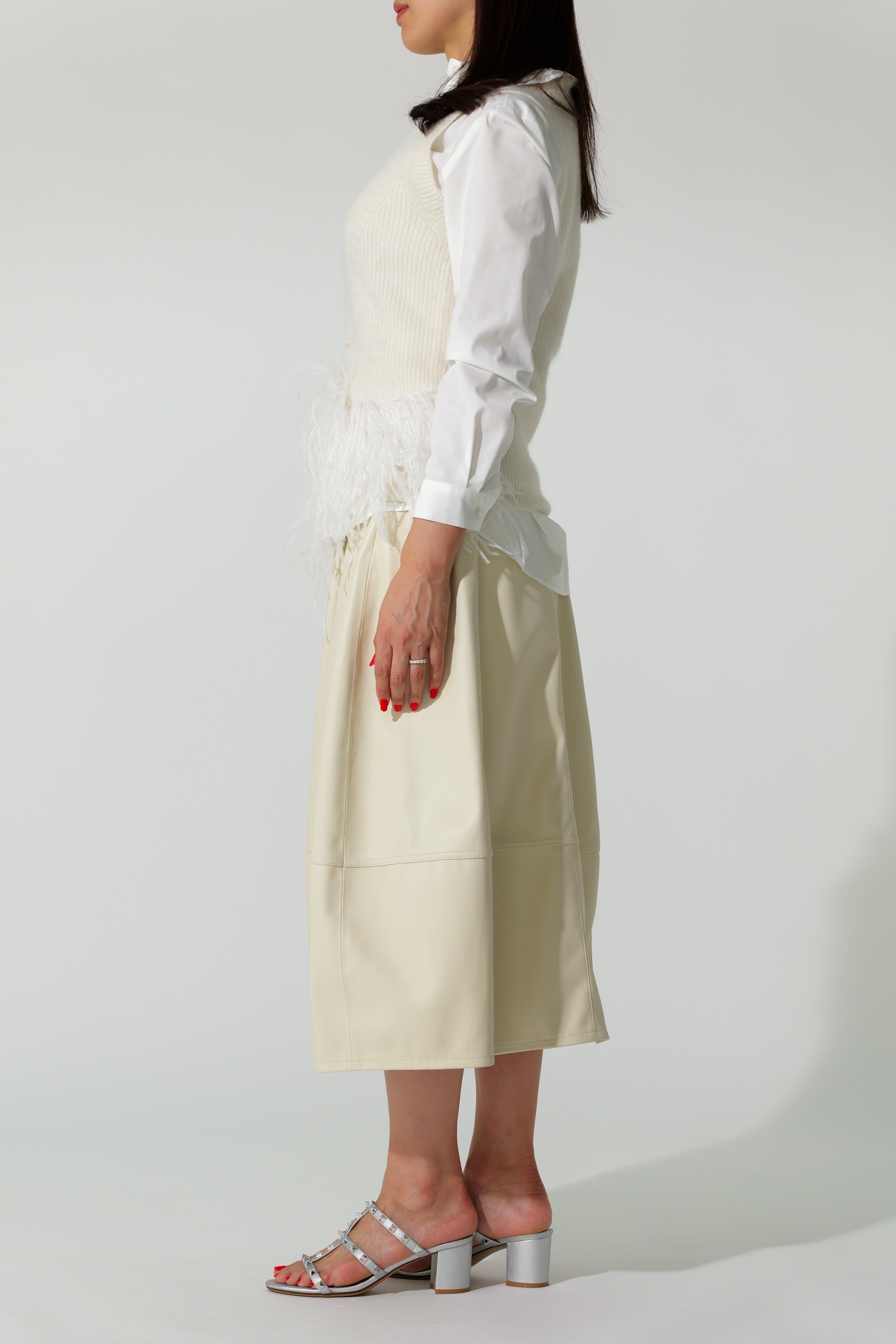 【24AW商品-24358052】フェザー付きクルーベスト