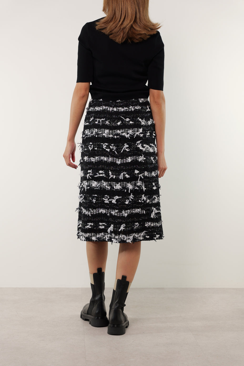 【25SS商品-25318001】　ボウタイニットプルオーバー