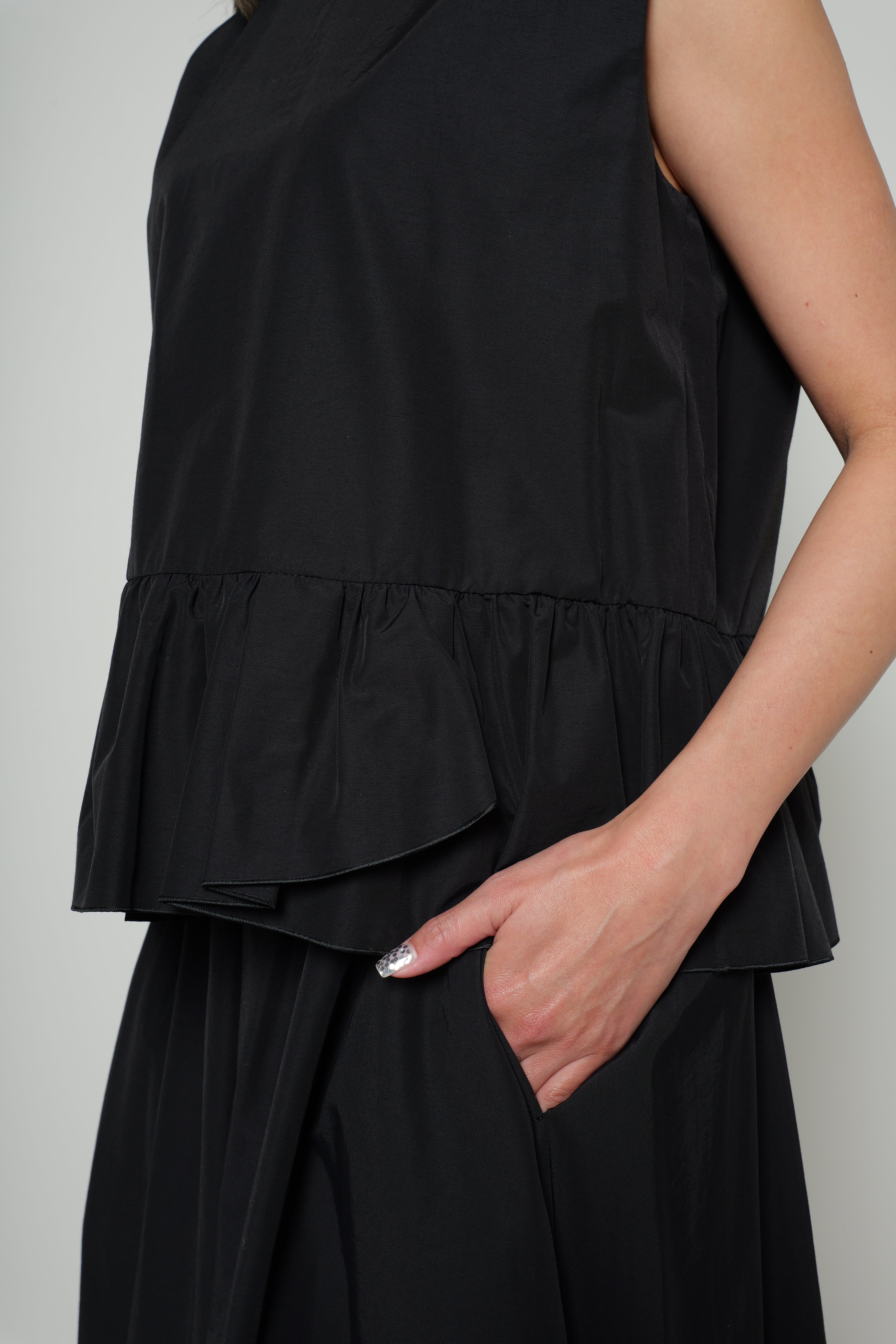 【25SS商品-25120023】ドライコットンナイロンペプラムTOP