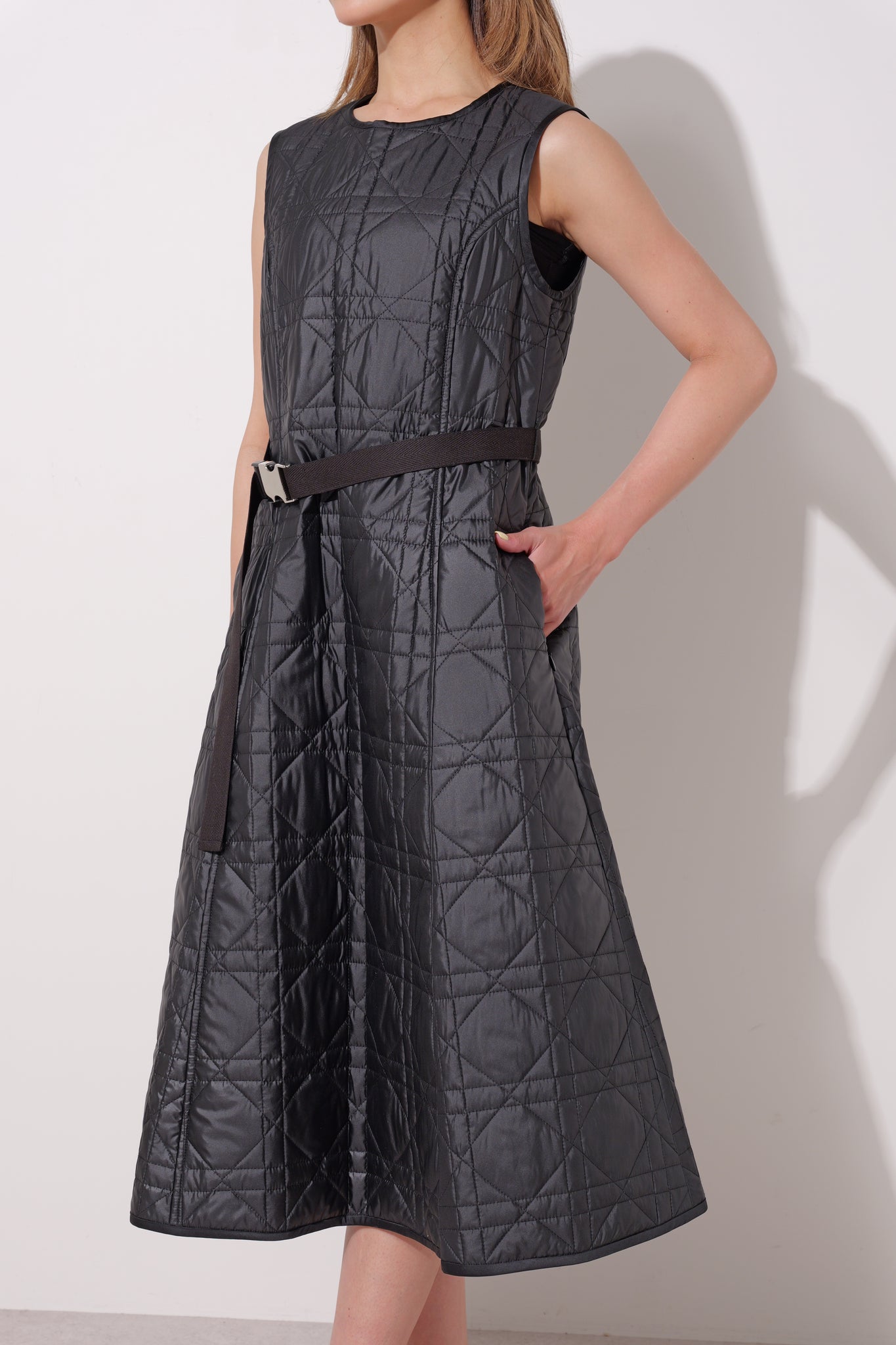 【25AW商品-25146013】シルキータフタキルティングドレス