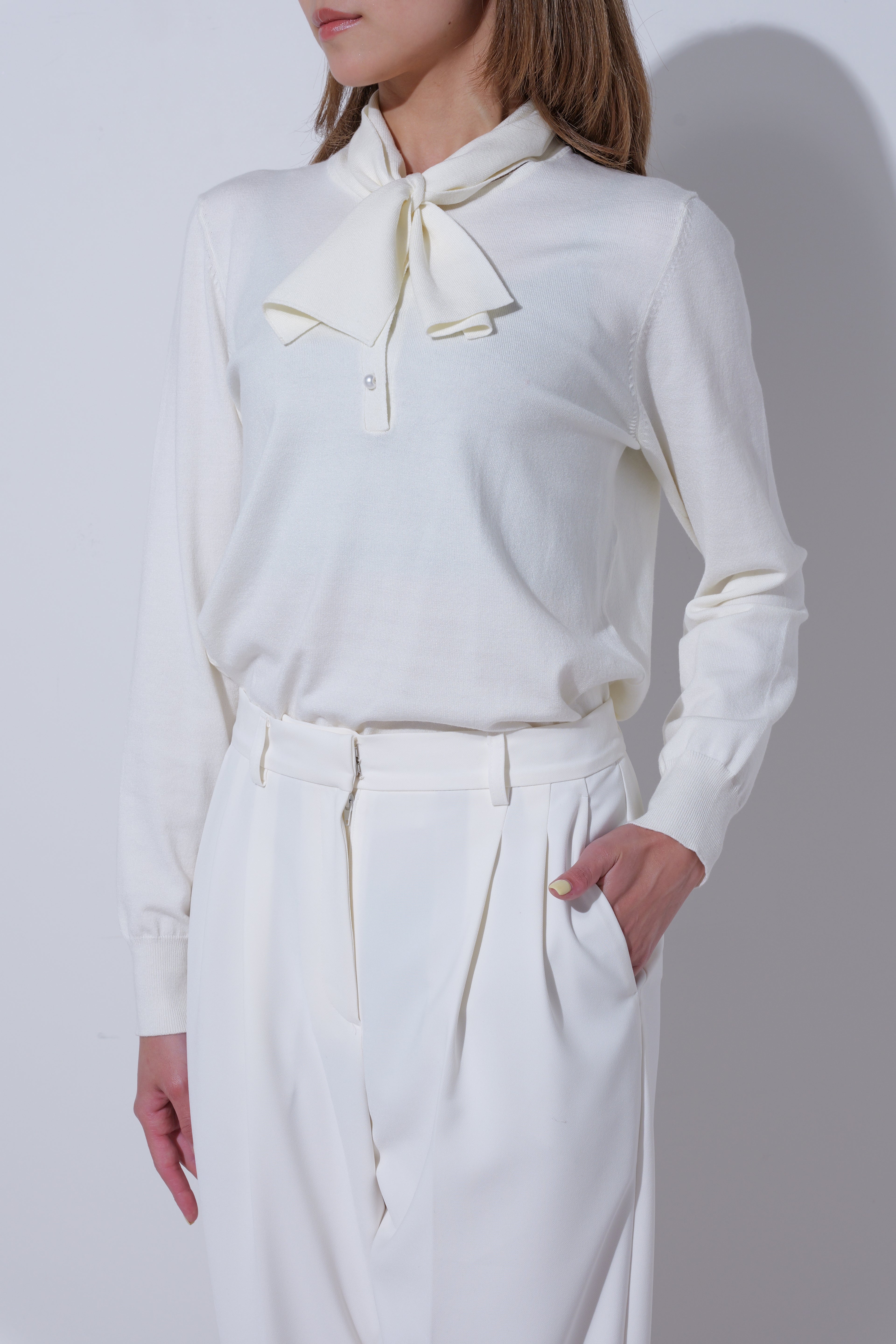 【25AW商品-25348029】パール釦ボウタイニット