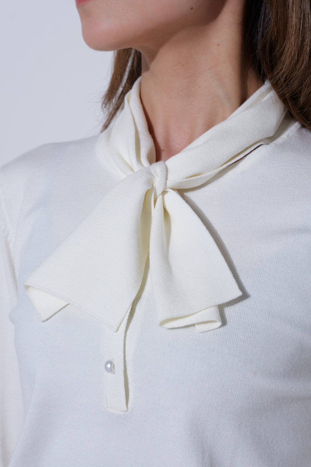 【25AW商品-25348029】パール釦ボウタイニット