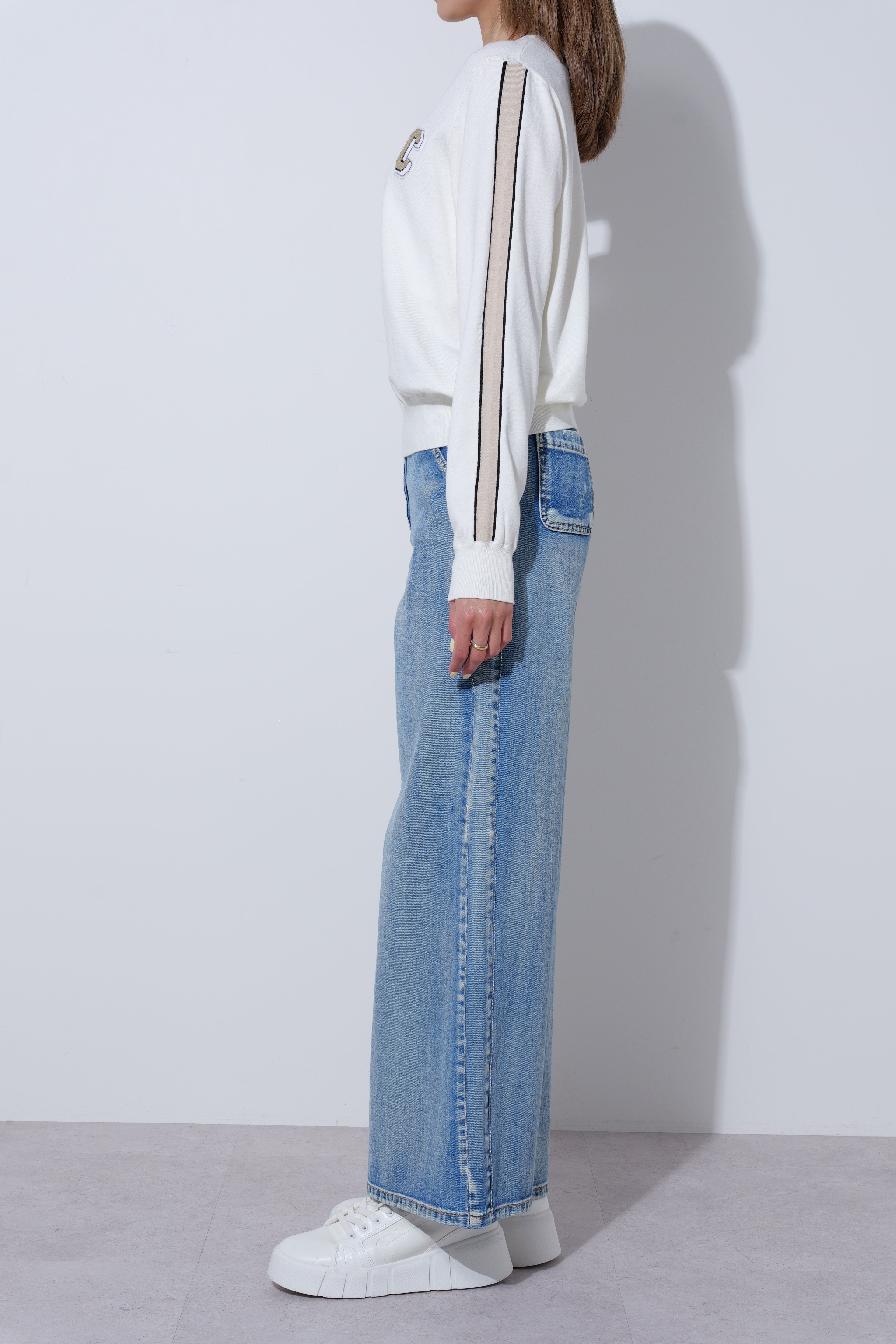 【25AW商品-25348055】ライン入りスリーブプルオーバー