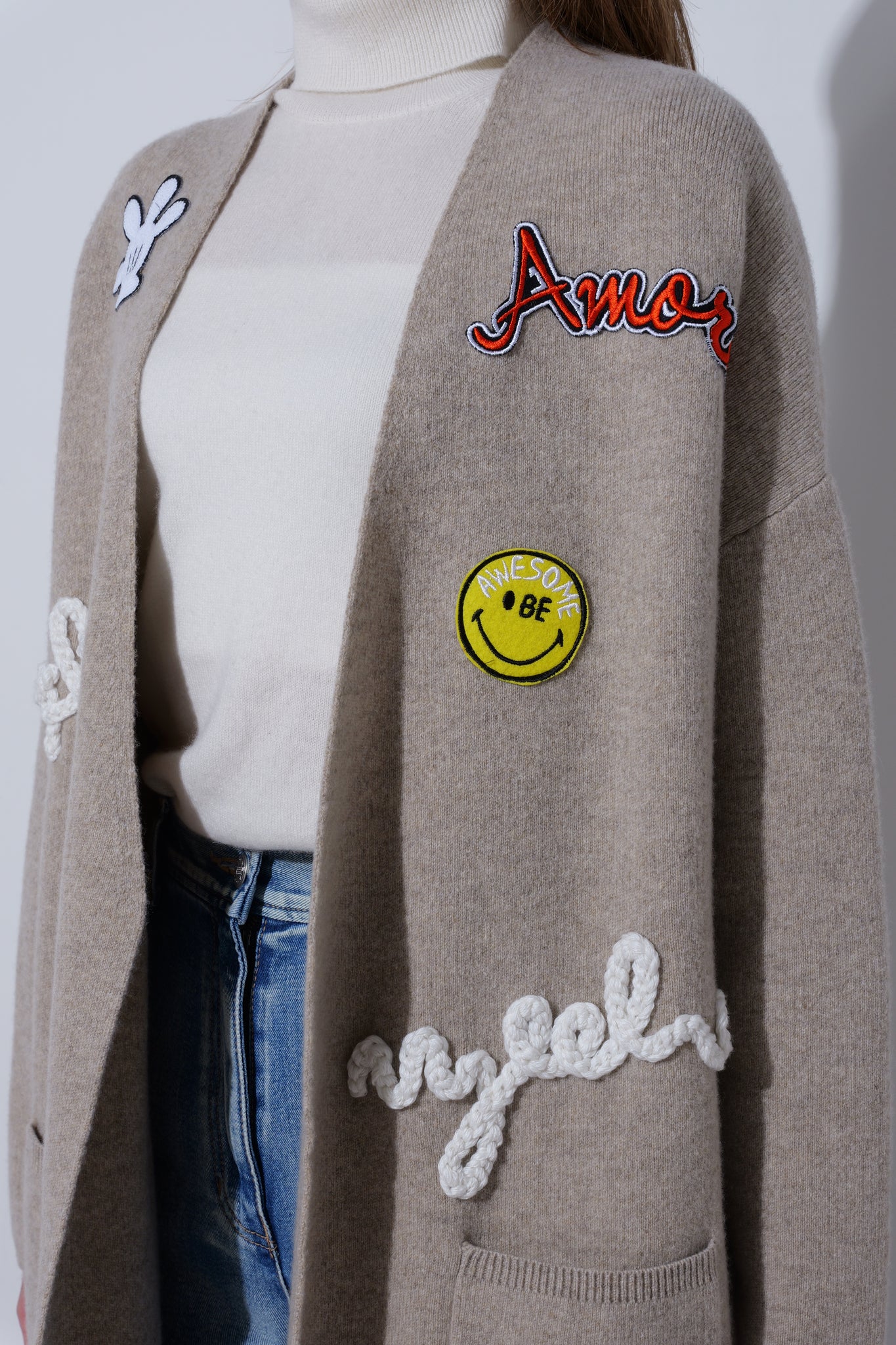 【25AW商品-25348059】ワッペン付きトッパーコーディガン