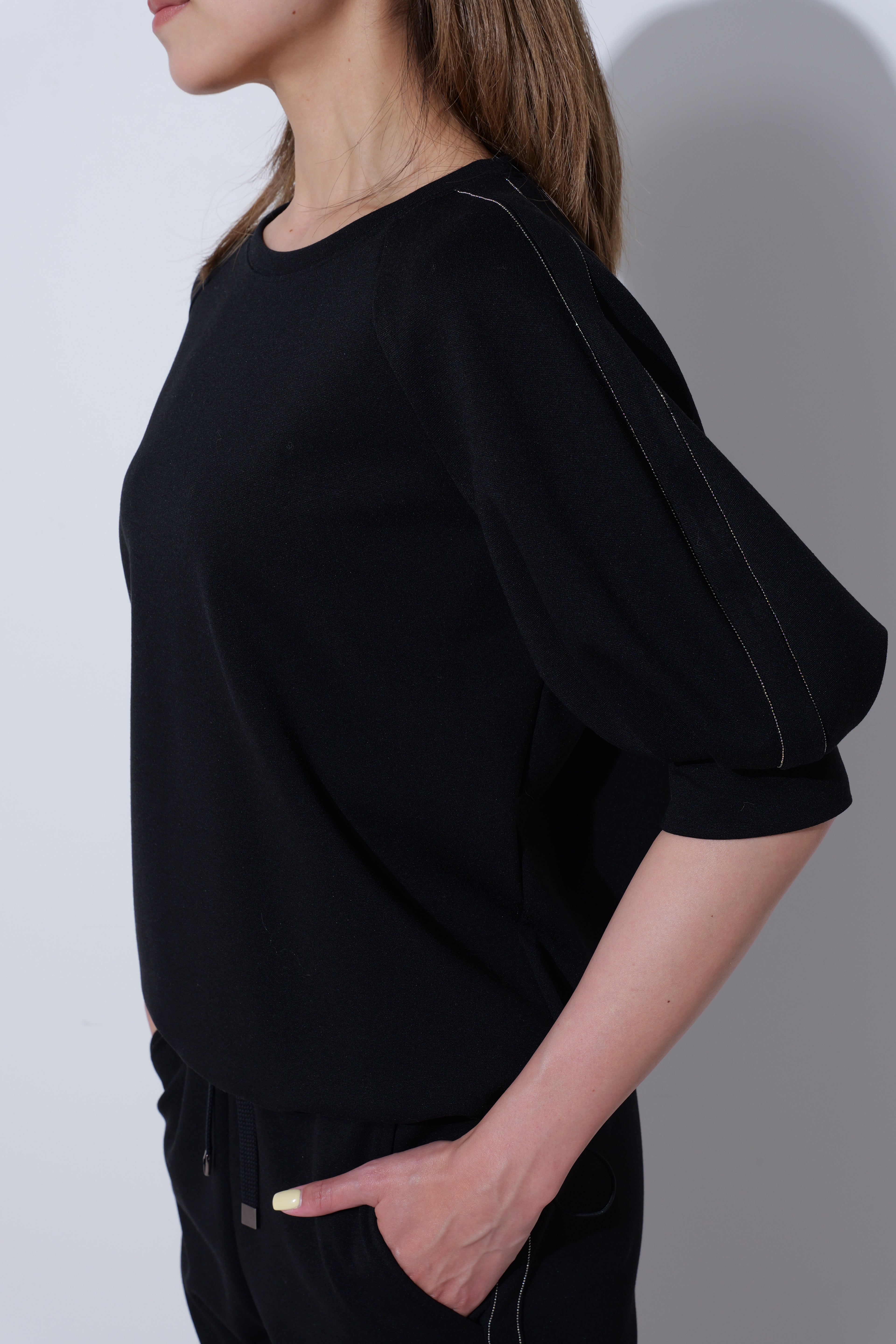 【25AW商品-25848005】ボールチェーン付きパフスリーブポンチトップス