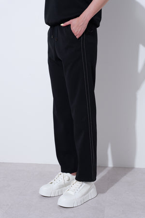 【25AW予約商品-25844000】サイドボールチェーンポンチドロストパンツ