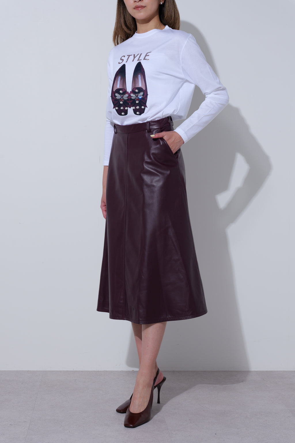 【25AW商品-25848001】エレガントシューズロングスリーブTシャツ