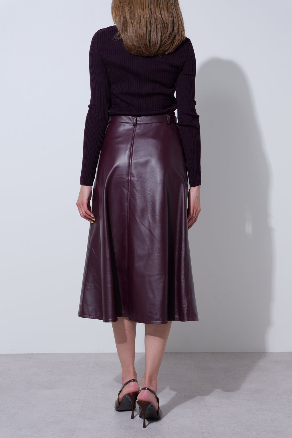 【25AW商品-25348053】ショルダー釦デザインケーブルニットプルオーバー